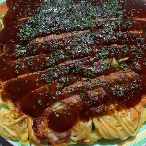 ホットプレートでモダン焼き☆肉玉そば